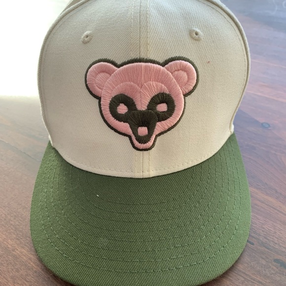New Era Chicago Cubs Two-tone w/camo UV fitted 7 7/8 (62.5cm) size hat. - Picture 1 of 6